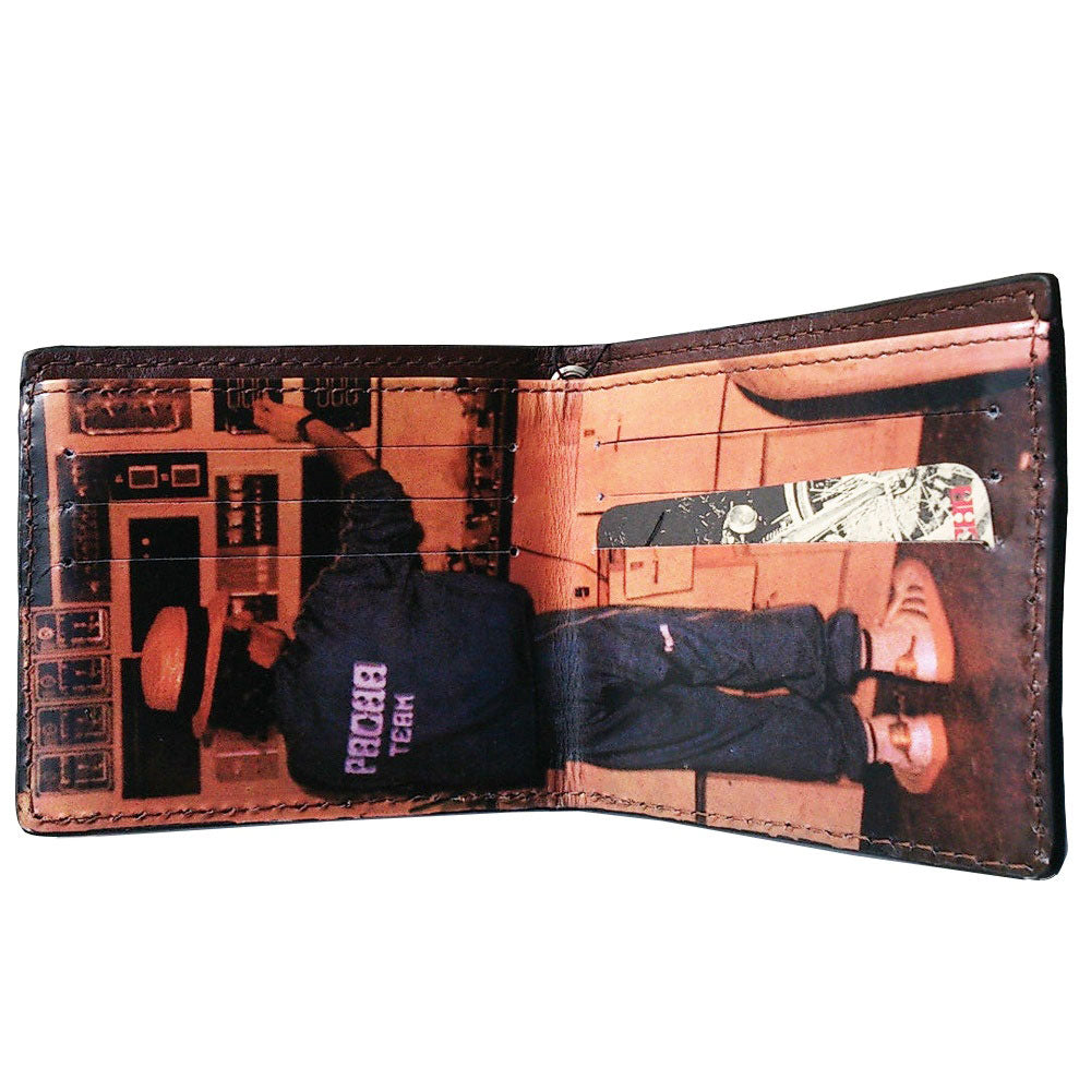 Pacha Billetero Marrón con detalle de costura Cereza