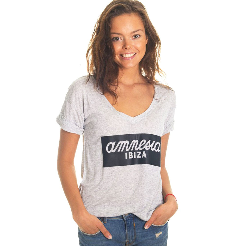 Amnesia Ibiza Damen T-shirt mit Lederoptik Logo